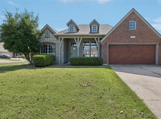 19932 E 44th Pl S, Broken Arrow, OK 74014