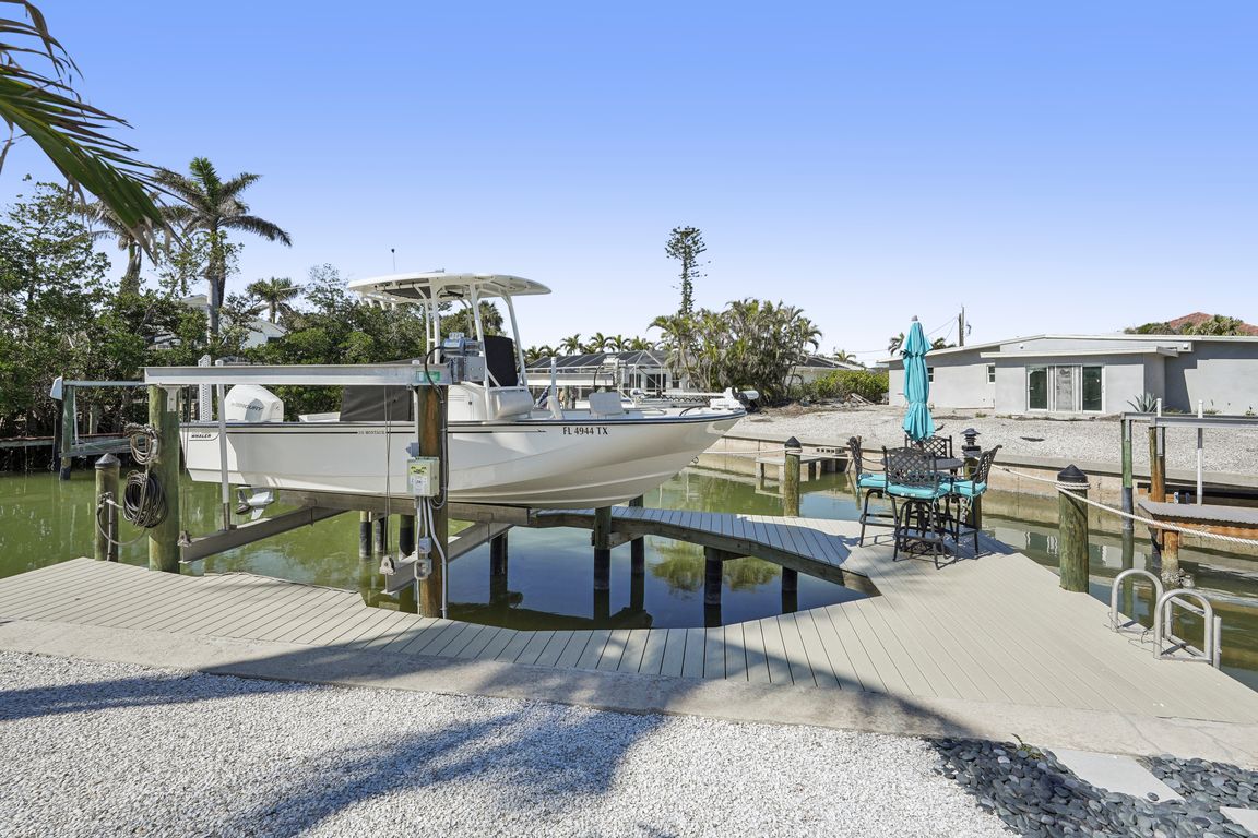 Sand Dollar Dr-036.jpg