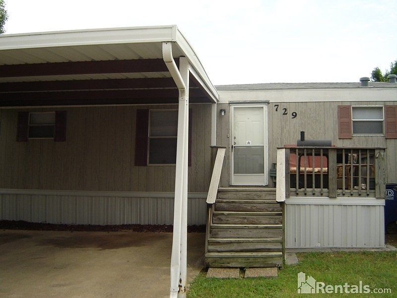1st image of 729 Pamela Ave