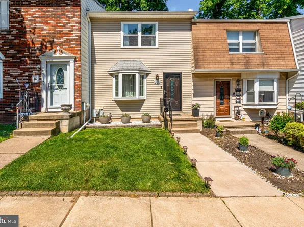 363 Dartmouth Ct, Bensalem, PA 19020