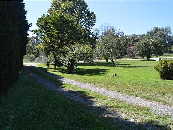 4th image of 2562 Cindi Ln