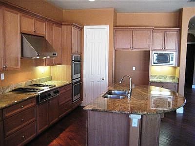 2nd image of 4411 Longview Dr