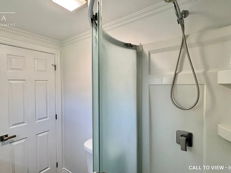 77 Chippawa Rd #1 — Photo 8