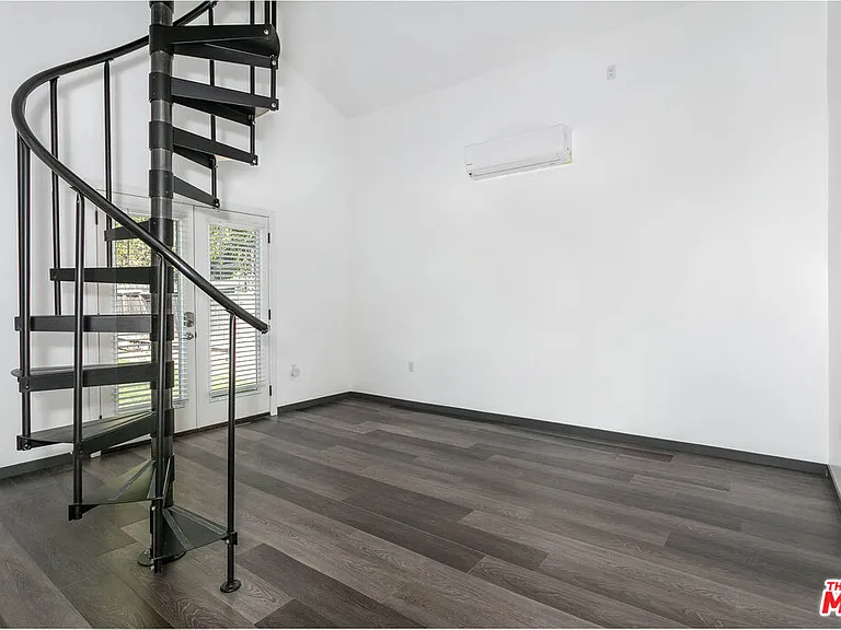 2914 Castle Heights Ave — Photo 24