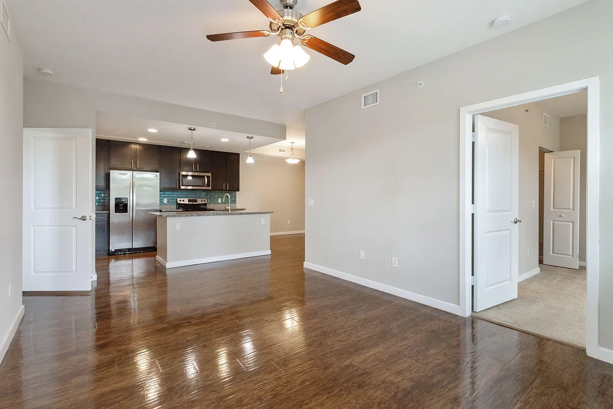 Building Photo - 3603 High Ridge Way #202