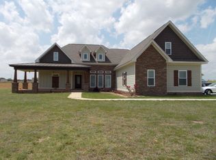 523 County Road 6, Headland, AL 36345