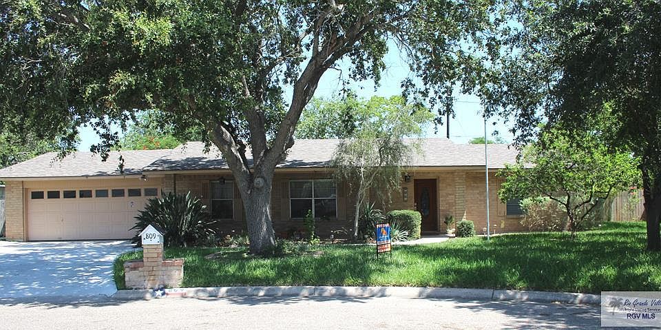 1st image of 809 E Flynn Ave