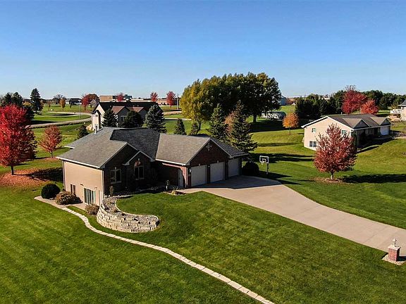 5th image of 10561 Skylark Dr