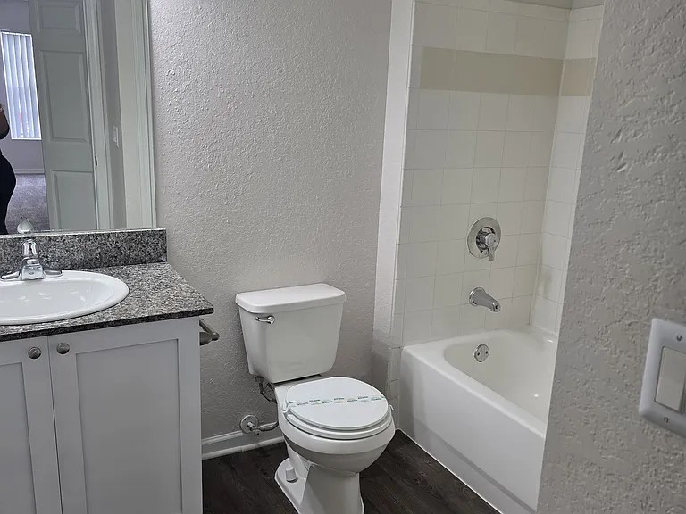 Unit Bathroom | The Landings at Boot Ranch | Palm Harbor FL