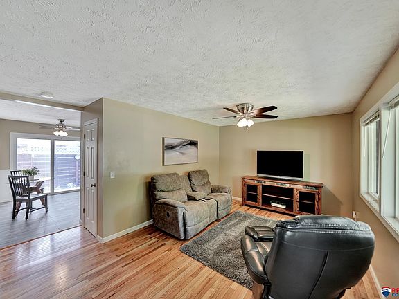 5th image of 1820 Urbana Ln