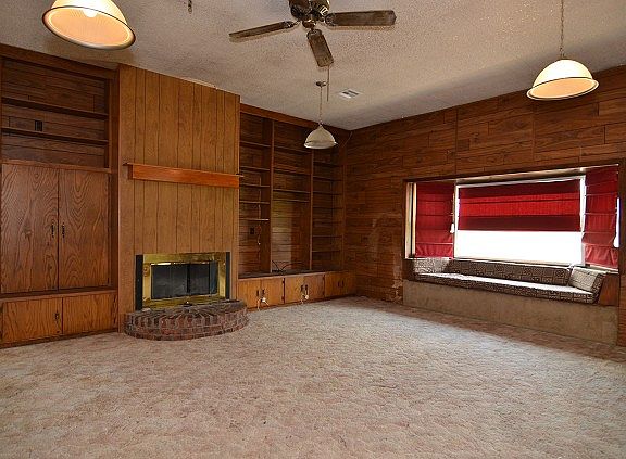 Lots of built in shelves