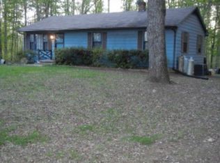 5685 Deer Run Rd, Farmville, VA 23901