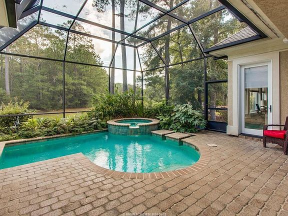 3rd image of 644 Colonial Dr