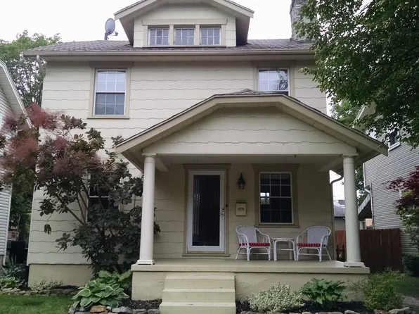 28 Triangle Ave, Oakwood, OH 45419