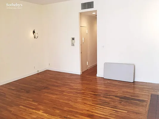 Rented by Sotheby's International Realty | media 26