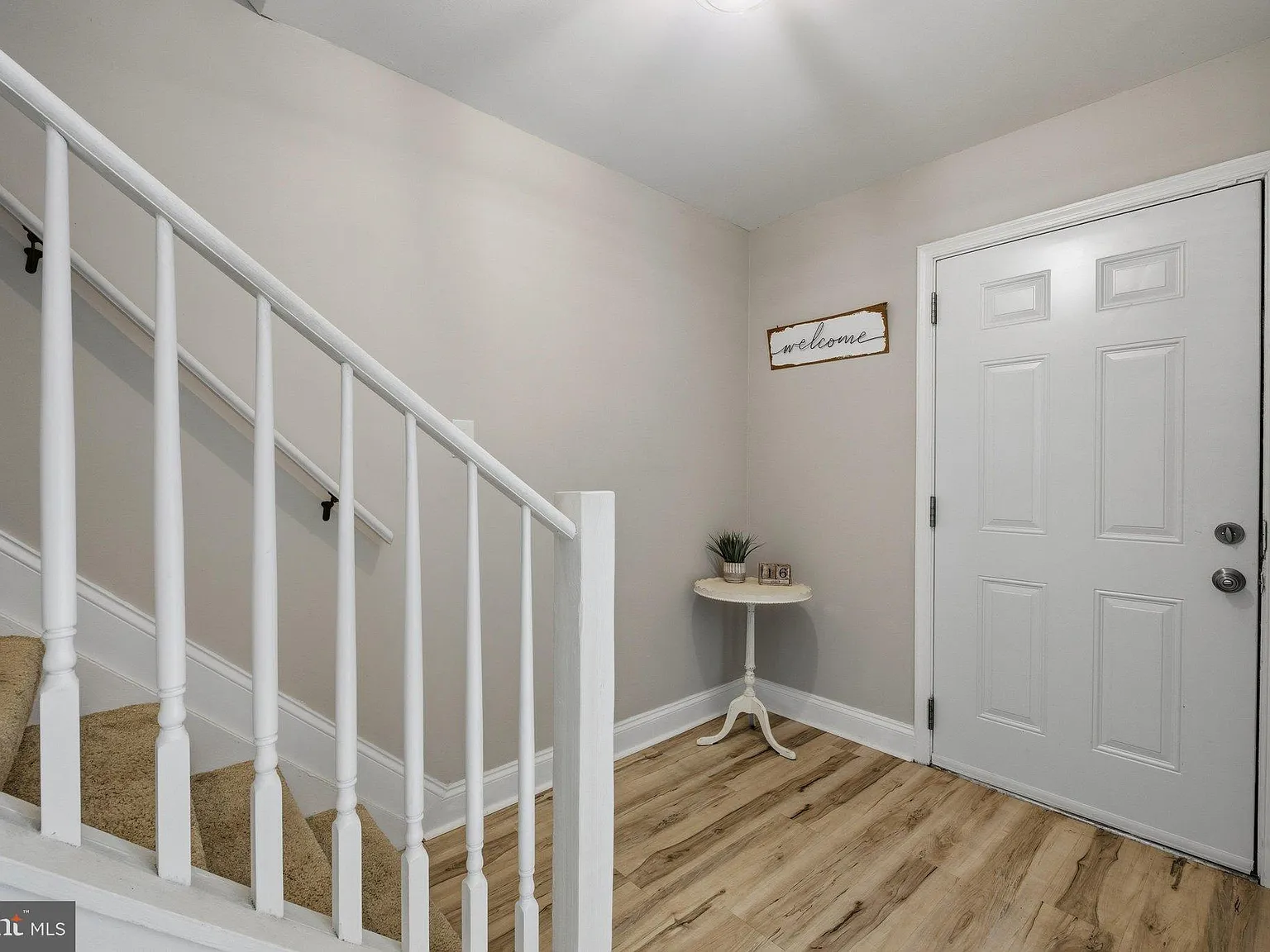 4 bed, 3.5 bath, 2160 sqft, $3,100 — Photo 4