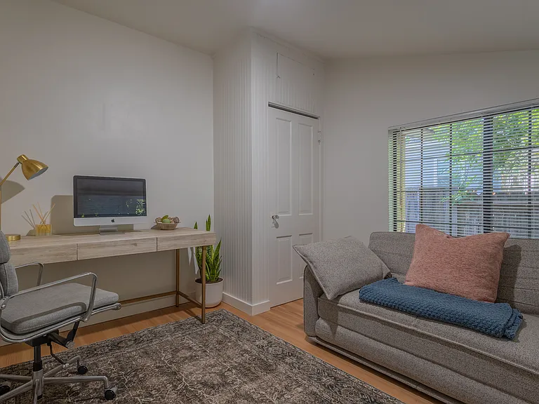 703 Oak Lawn Ave — Photo 36
