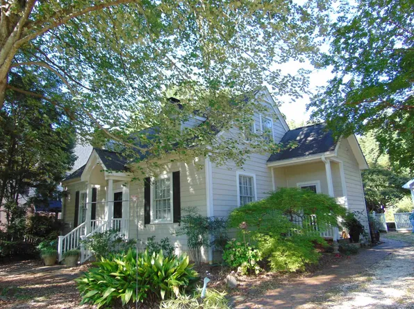 2907 Hostetler St, Raleigh, NC 27609