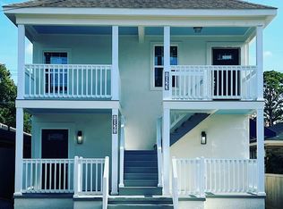1821 Hillary St, New Orleans, LA 70118