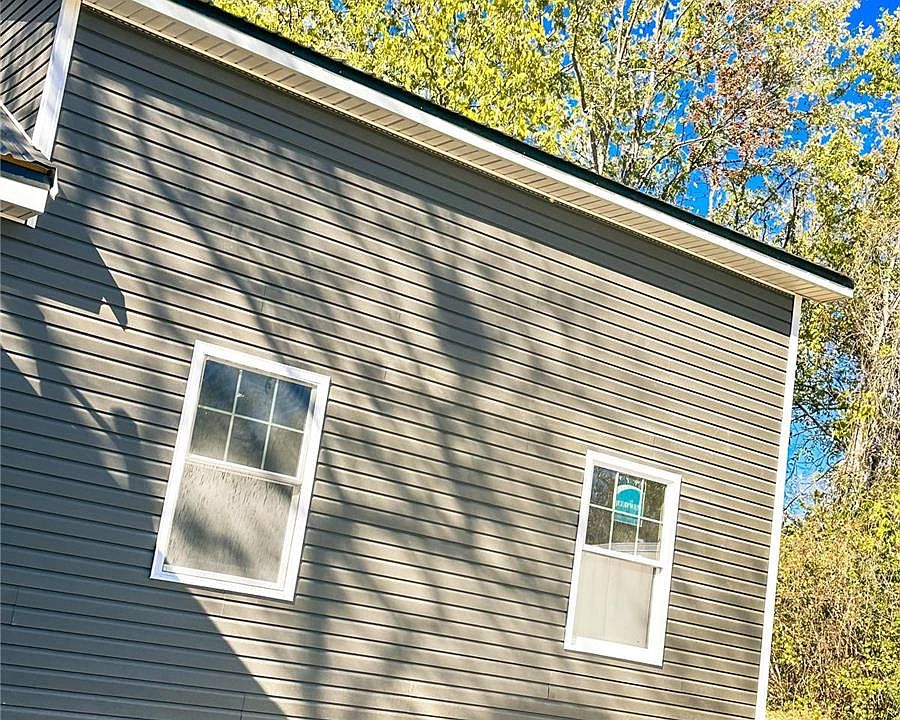 2nd image of 925 S Lay Ave