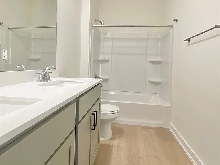 700 Horseshoe Dr #101 — Photo 9