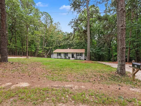 57 Natchez Trce, Fuquay Varina, NC 27526