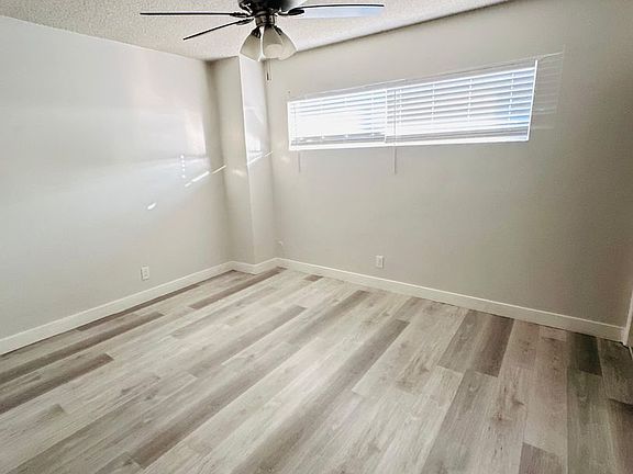 3rd image of 6321 Crenshaw Blvd #1