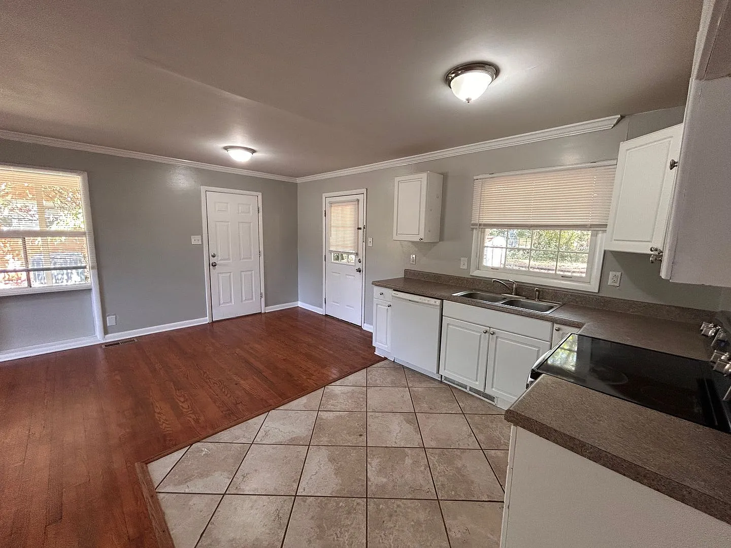 3BR/ 2BA- now available — Photo 3