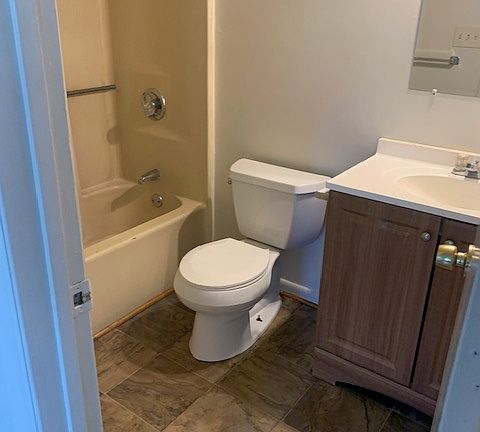 5th image of 1015 Virgilina Ave #B