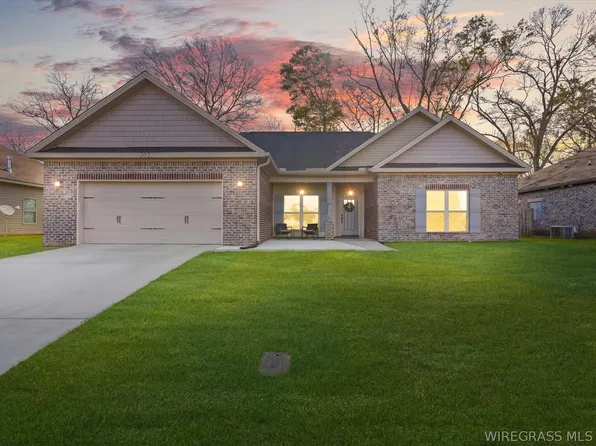 202 Thornbird Loop, Enterprise, AL 36330