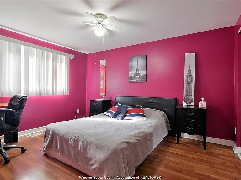 5468 Lassaline Ave — Photo 15