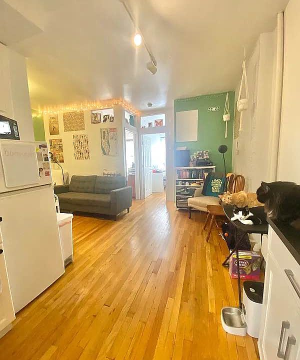 1st image of 413 E 70th St APT 8