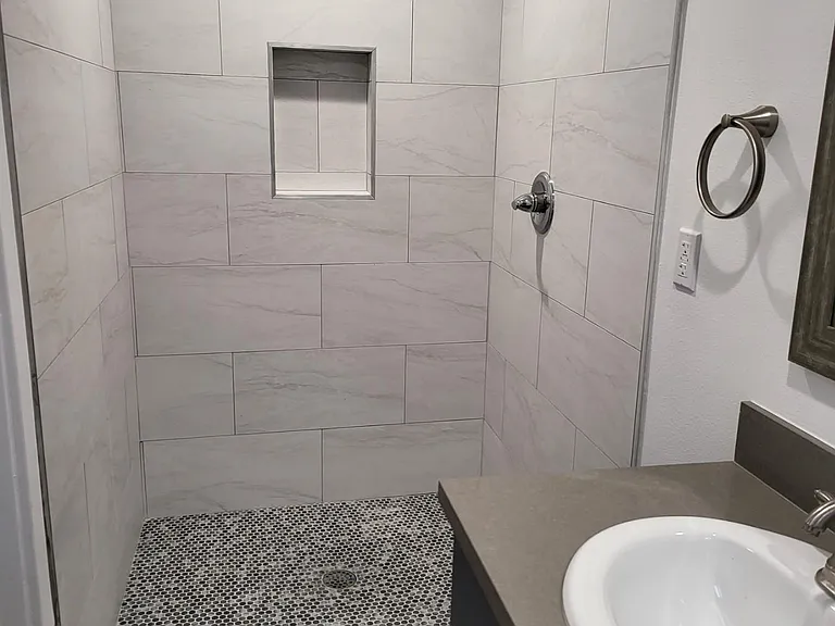 10116 S Broadway — Photo 12