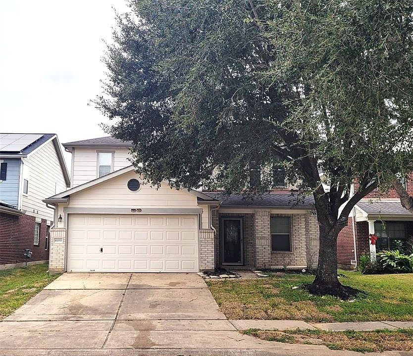 1st image of 4215 Landshire Bend Dr