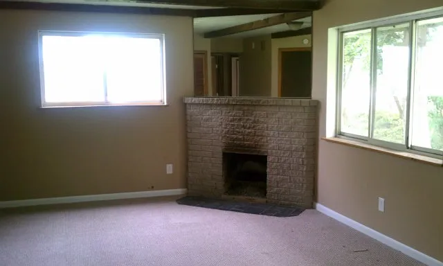 2 bed, 1000 sqft, $1,300 — Photo 2