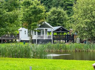 8 Mountain Meadows Dr, Morganton, GA 30560