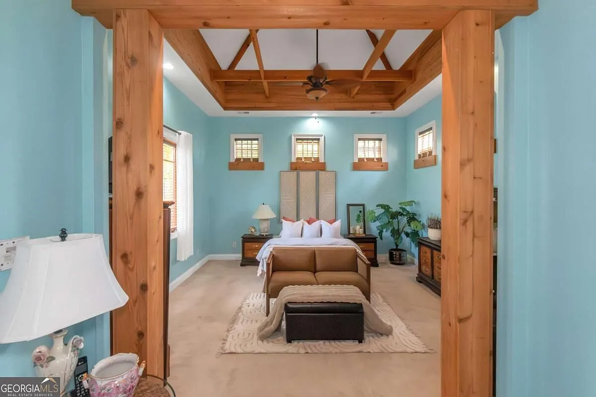 1 bed, 2.0 bath, 6538 sqft, $1,250 — Photo 3