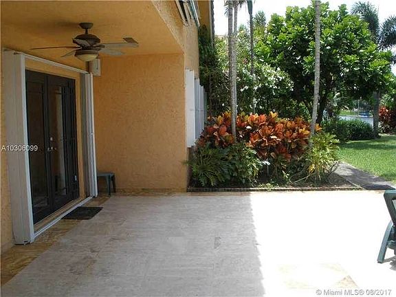 2nd image of 3144 Peachtree Cir