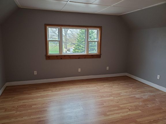 3rd image of 575 Fulton St #1