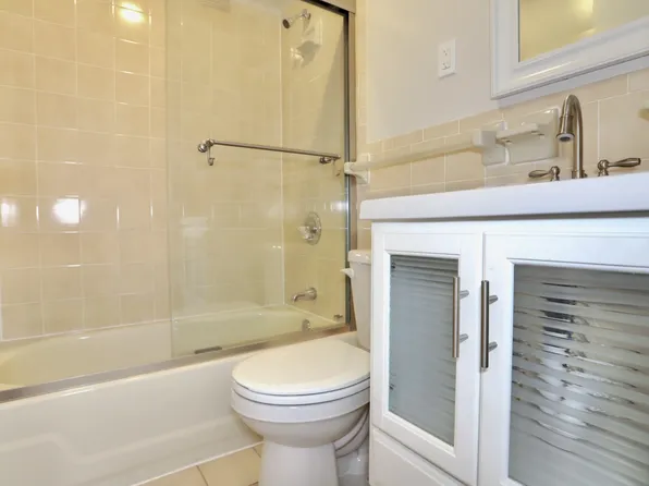 4901 Murphy Place image 6 of 18