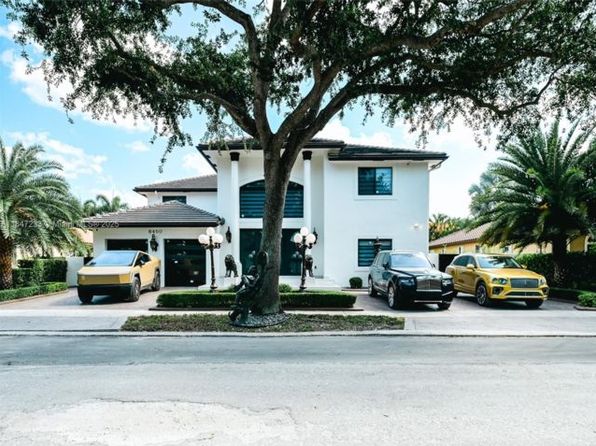8450 NW 169th Ter