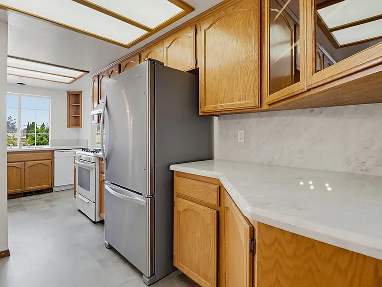 7134 Hybeth Dr — Photo 10