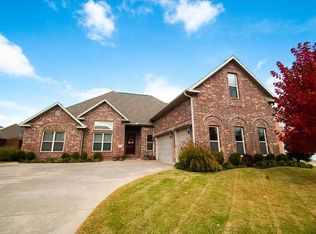 802 SW Glen Arbor Ave, Bentonville, AR 72713