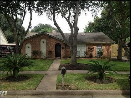 1st image of 923 Park Meadow Dr