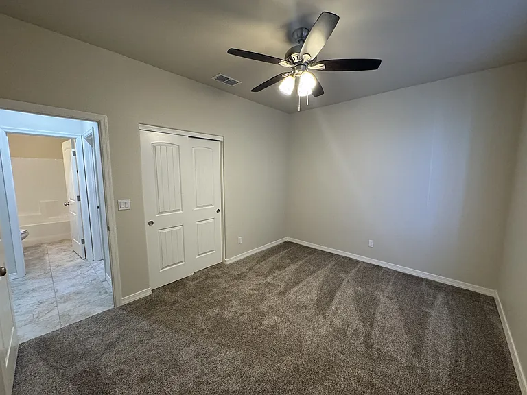 3614 Oak Cliffs Ave — Photo 6