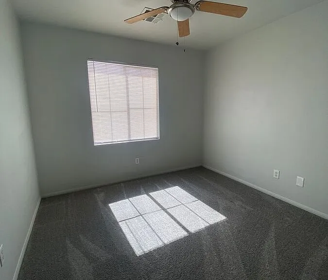 1922 Silver Crest Ct — Photo 22