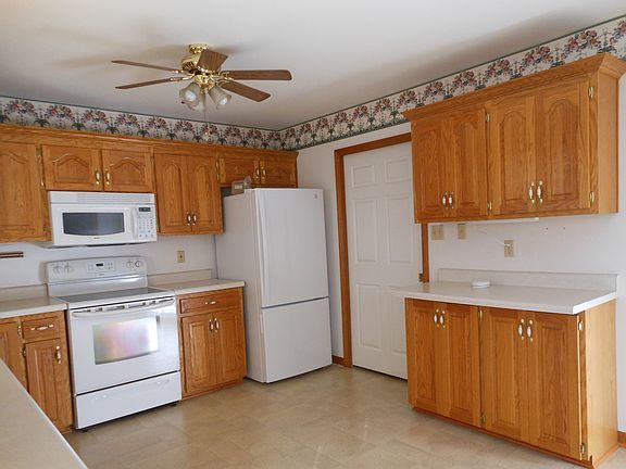 5th image of 35 N Larand Dr