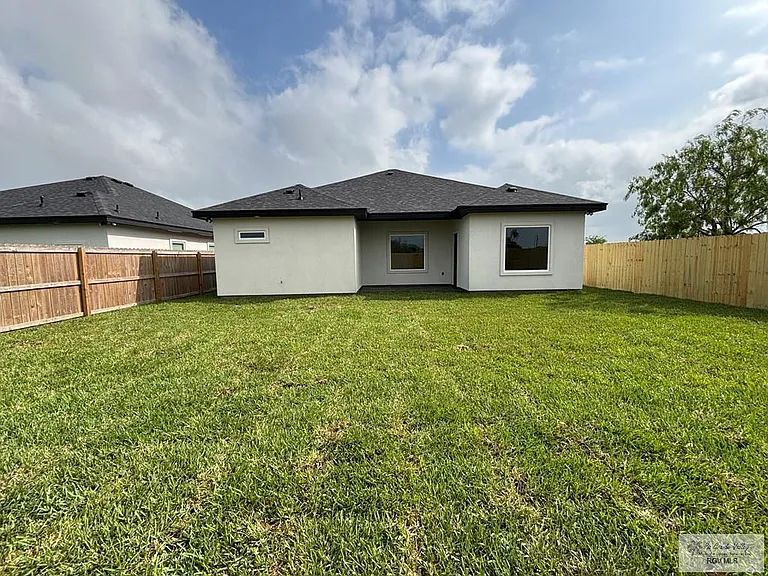 3002 Eliseo Villarreal Ave — Photo 15