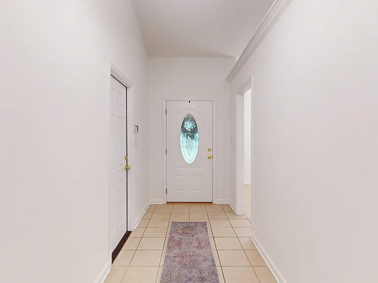 119 Celeste Ct — Photo 13