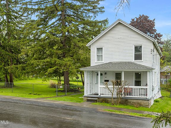 3rd image of 33 Harris Avenue